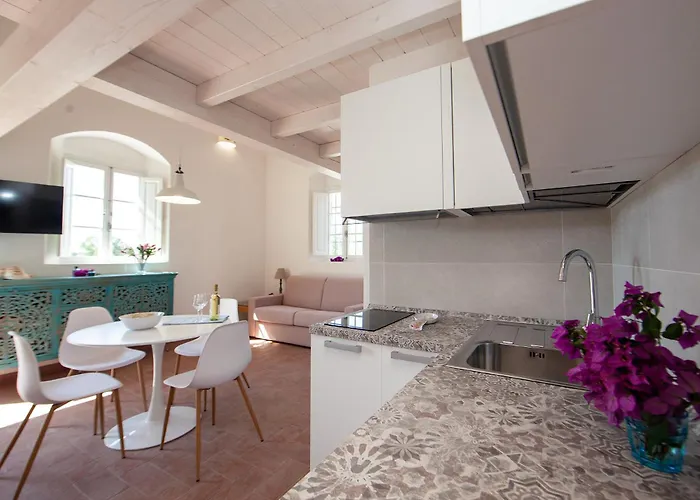 Le Api Gasthuis Marina di Campo