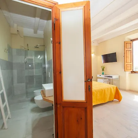 Le Api Gæstehus Marina di Campo