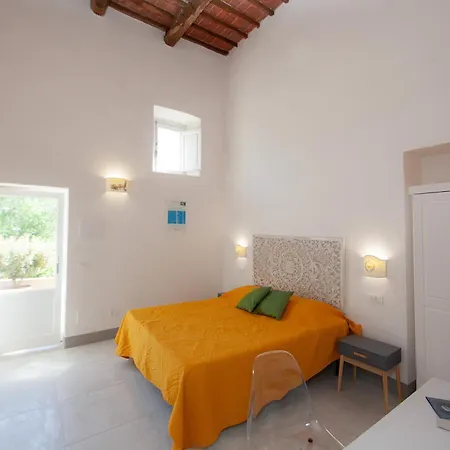 Casa de hóspedes Le Api 3*