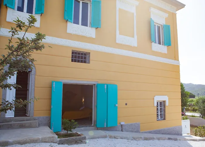 Le Api Pensionat Marina di Campo