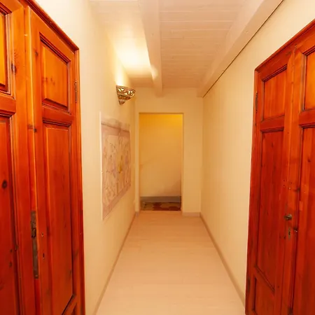 Le Api Guest house