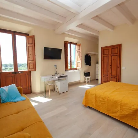 Le Api Марина-ди-Кампо