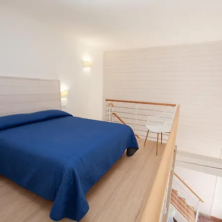 Гостевой дом Le Api Марина-ди-Кампо