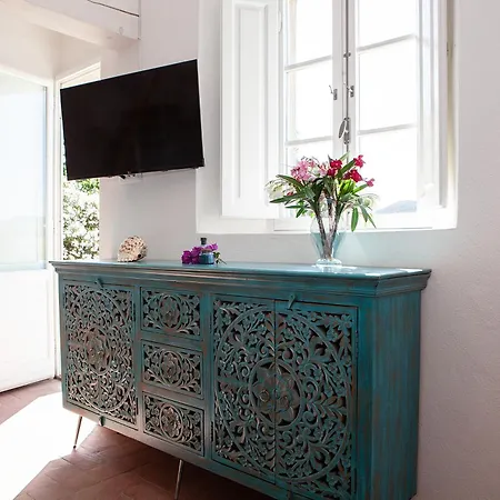 Le Api Марина-ди-Кампо